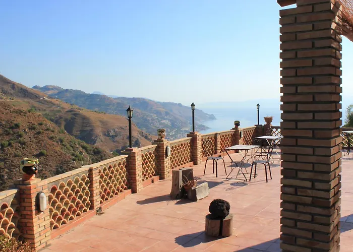 Villa Almoezia Charming B&B Taormina